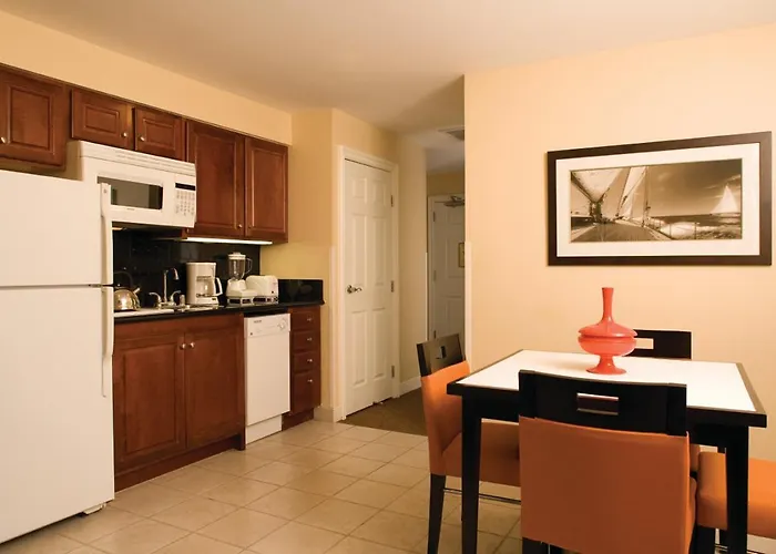 Airport Hotel: Club Wyndham Harbour Lights